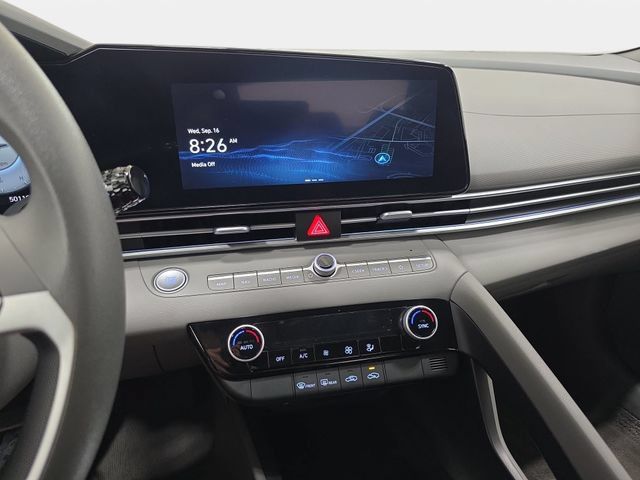 Used 2024 Hyundai Elantra SEL FWD image 20