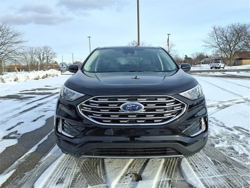 Certified 2022 Ford Edge SEL w/ Convenience Package image 2