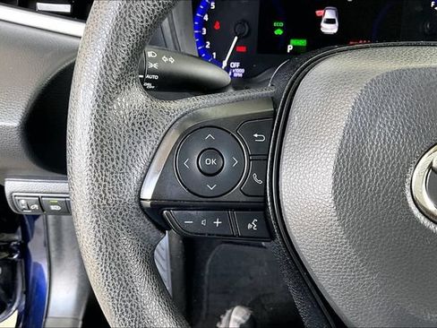 Used 2021 Toyota Corolla LE FWD image 10