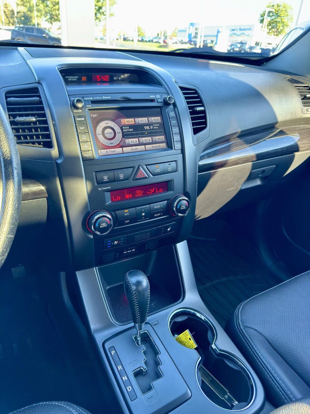 Used 2013 Kia Sorento SX w/ SX Premium Pkg AWD/4WD image 19