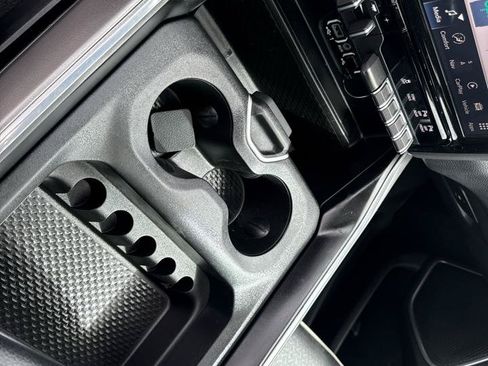 Used 2023 RAM 1500 Laramie RWD image 35