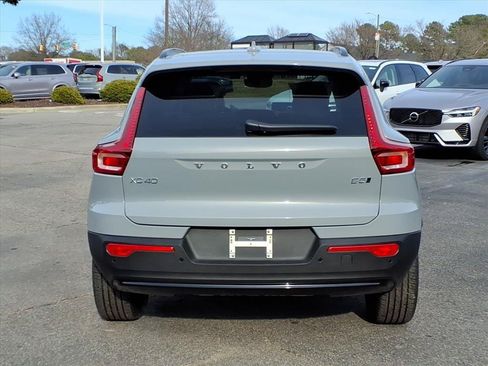 New 2026 Volvo XC40 B5 Plus w/ Protection Package Premier AWD/4WD image 4