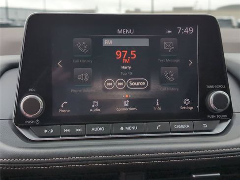 Used 2023 Nissan Rogue SV FWD image 21