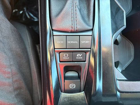 Certified 2025 Toyota Camry LE image 24