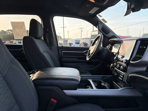 Used 2025 RAM 1500 Big Horn AWD/4WD image 23