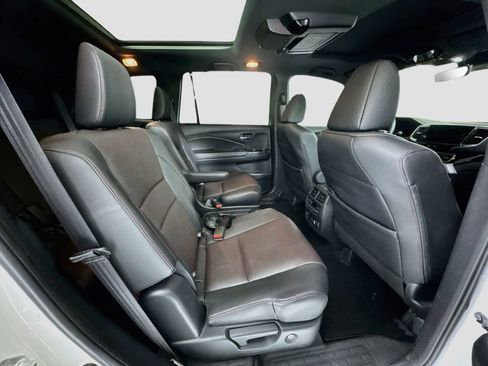 Used 2022 Honda Pilot Black Edition image 30