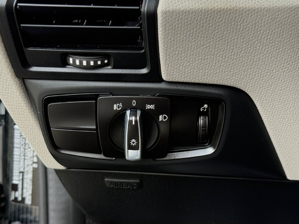 Used 2016 BMW i3 RWD image 21