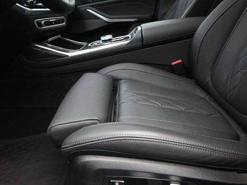 Used 2025 BMW X7 M60i w/ Executive Package AWD/4WD image 13