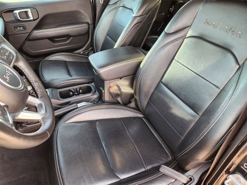 Used 2023 Jeep Wrangler Sahara w/ Cold Weather Group image 22