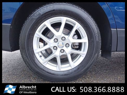 Used 2023 Chevrolet Equinox LT image 26