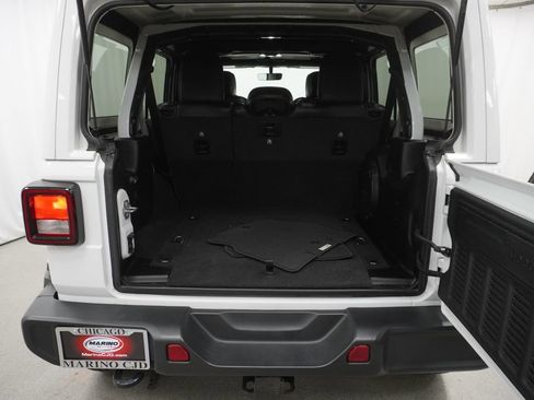 Certified 2022 Jeep Wrangler Unlimited Sahara AWD/4WD image 44