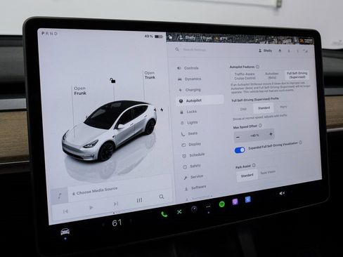 Used 2022 Tesla Model Y Long Range image 28