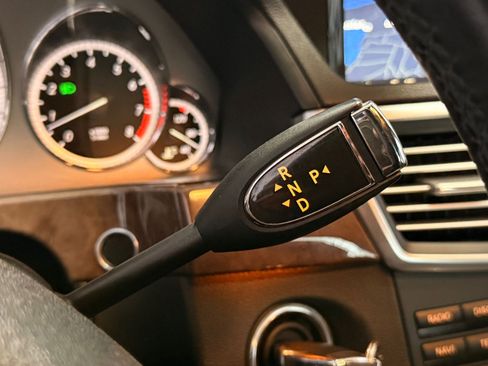 Used 2011 Mercedes-Benz E 350 4MATIC Sedan image 31