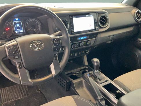 Certified 2023 Toyota Tacoma TRD Off-Road w/ Technology Package AWD/4WD image 18