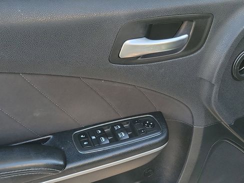 Used 2019 Dodge Charger SXT w/ Cold Weather Package AWD/4WD image 19