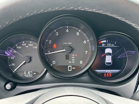 Certified 2025 Porsche Macan AWD/4WD image 29