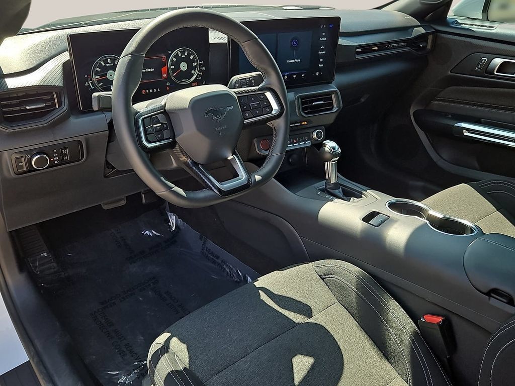 Used 2024 Ford Mustang Coupe RWD image 14