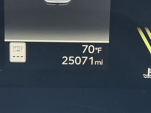 Used 2025 Kia K4 LXS image 34