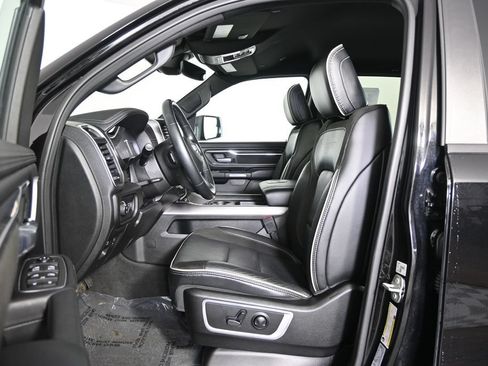 Used 2023 RAM 1500 Laramie AWD/4WD image 21