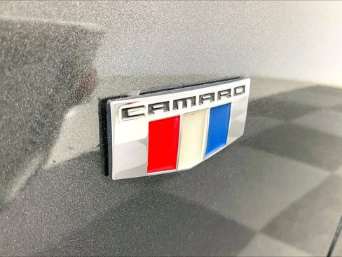 Used 2016 Chevrolet Camaro LT RWD image 31