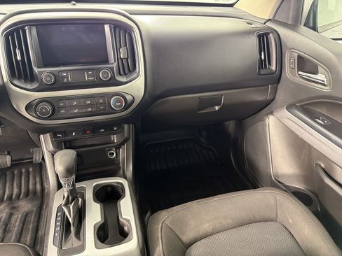 Used 2022 Chevrolet Colorado LT w/ Fleet Safety Package image 26