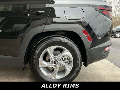 Used 2024 Hyundai Tucson SE image 23