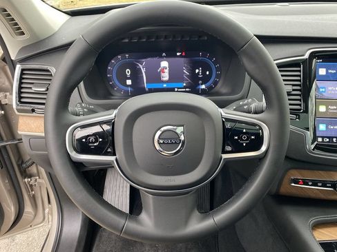 Used 2023 Volvo XC90 B6 Plus AWD/4WD image 18