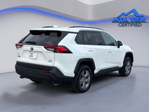 Used 2023 Toyota RAV4 XLE image 9