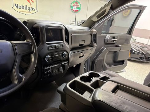 Used 2024 Chevrolet Silverado 2500 Custom w/ Custom Value Package AWD/4WD image 28
