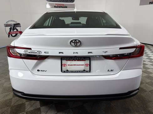 Used 2025 Toyota Camry LE w/ Convenience Package FWD image 4