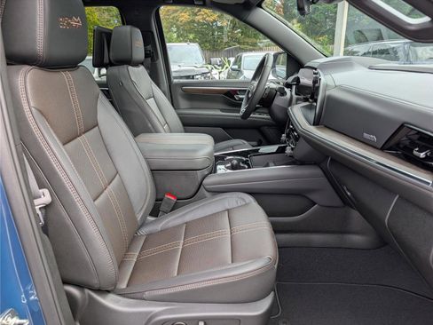 New 2026 Chevrolet Tahoe High Country image 9