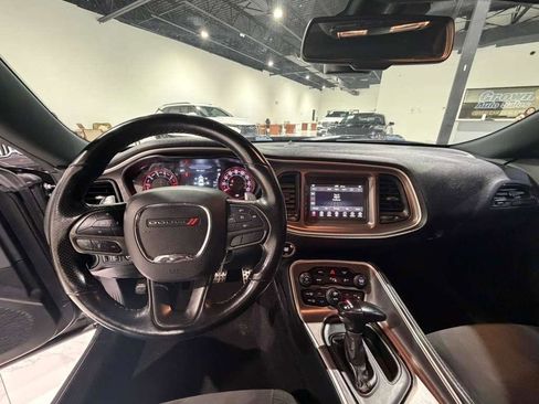 Used 2022 Dodge Challenger R/T w/ Blacktop Package image 19