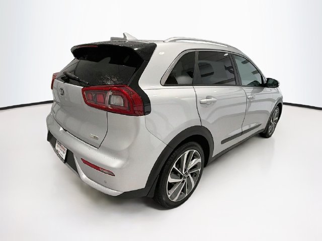 Used 2017 Kia Niro Touring FWD image 8