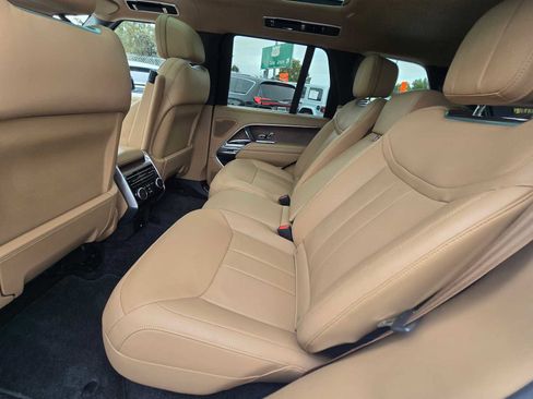 Used 2023 Land Rover Range Rover Autobiography image 20