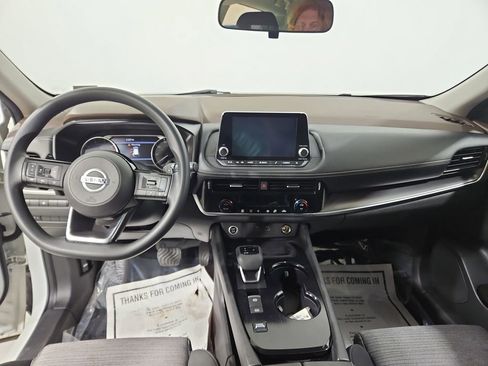 Certified 2021 Nissan Rogue SV image 14