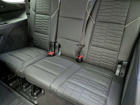 Certified 2024 Cadillac Escalade V w/ LPO, ONYX Package AWD/4WD image 25