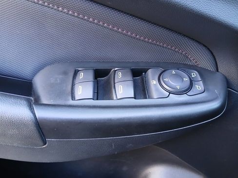 Used 2021 Chevrolet TrailBlazer RS w/ Convenience Package image 32