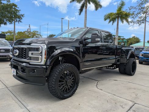 Used 2025 Ford F450 Platinum AWD/4WD image 8