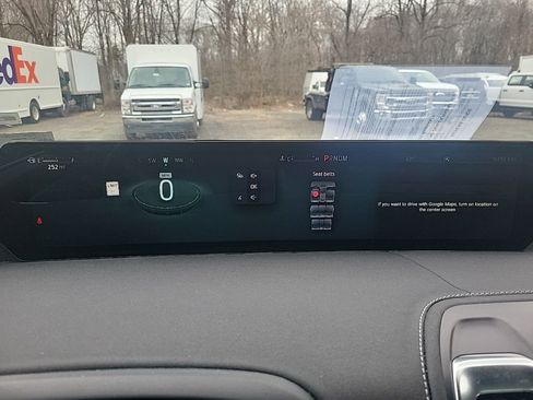 Certified 2025 Ford Expedition Max Platinum image 12