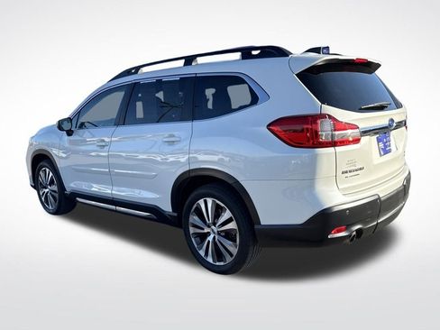 Used 2022 Subaru Ascent Limited image 3