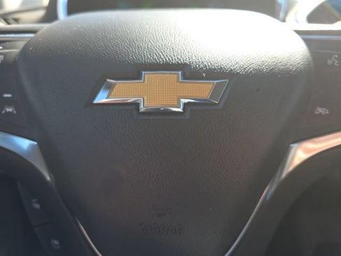 Used 2017 Chevrolet Volt Premier w/ Driver Confidence II Package FWD image 18