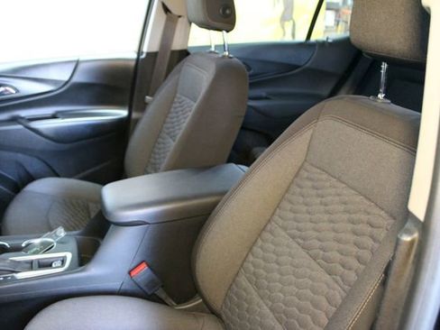 Used 2020 Chevrolet Equinox LT FWD image 20