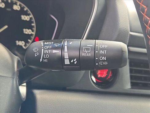 Used 2025 Honda Pilot Sport image 15