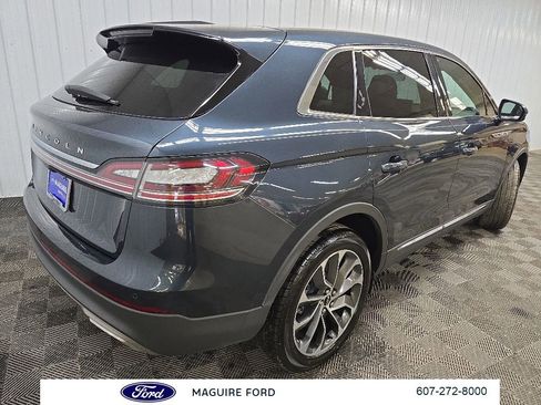 Used 2022 Lincoln Nautilus Reserve AWD/4WD image 12