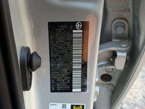 Used 2025 Toyota Corolla LE FWD image 29