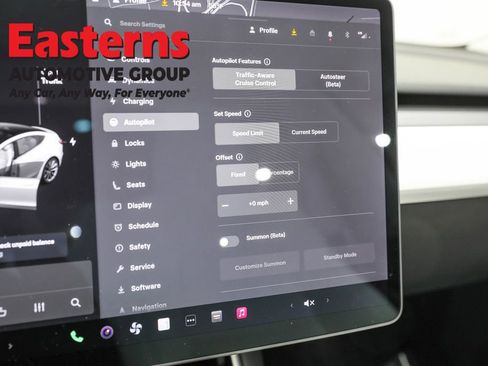 Used 2018 Tesla Model 3 Long Range image 17