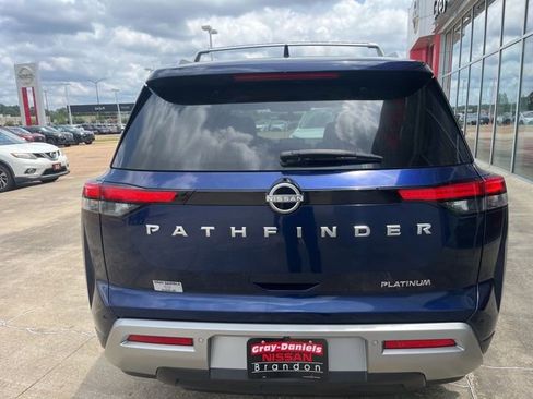 Certified 2024 Nissan Pathfinder Platinum w/ Lighting Package (N93) FWD image 3