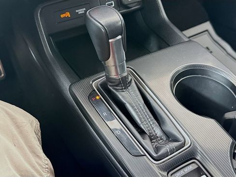 Used 2024 Honda Civic Sport image 17