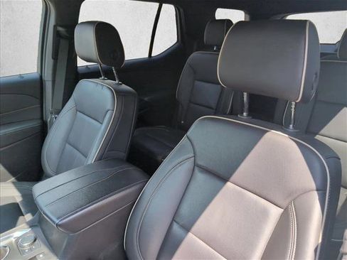 Used 2023 Chevrolet Traverse Premier w/ Redline Edition image 10