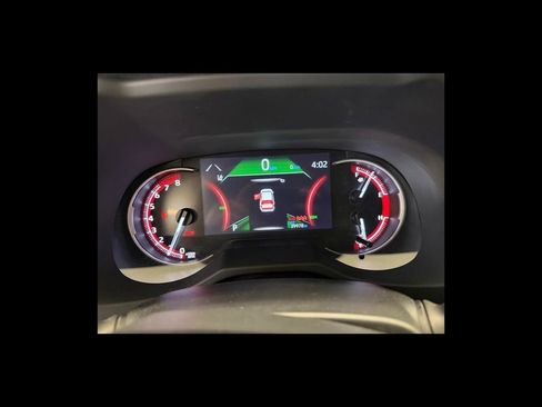 Used 2024 Toyota RAV4 XLE FWD image 15